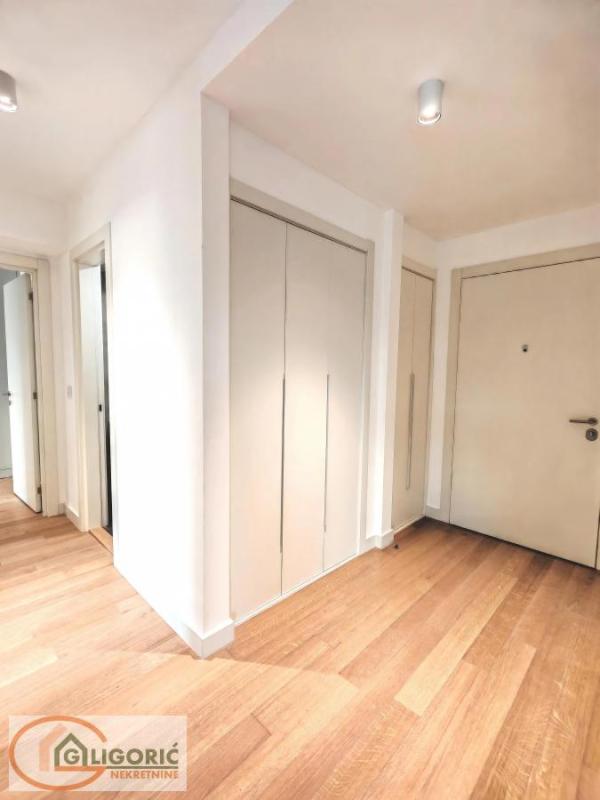 Slika 8 - Milana Rakića,  Lokal za izdavanje, 103m2, 1.500€