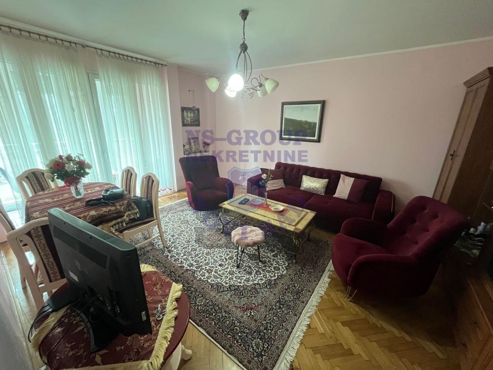 Slika 1 - Četvorosoban stan na prodaju, 72m2, 265.220€