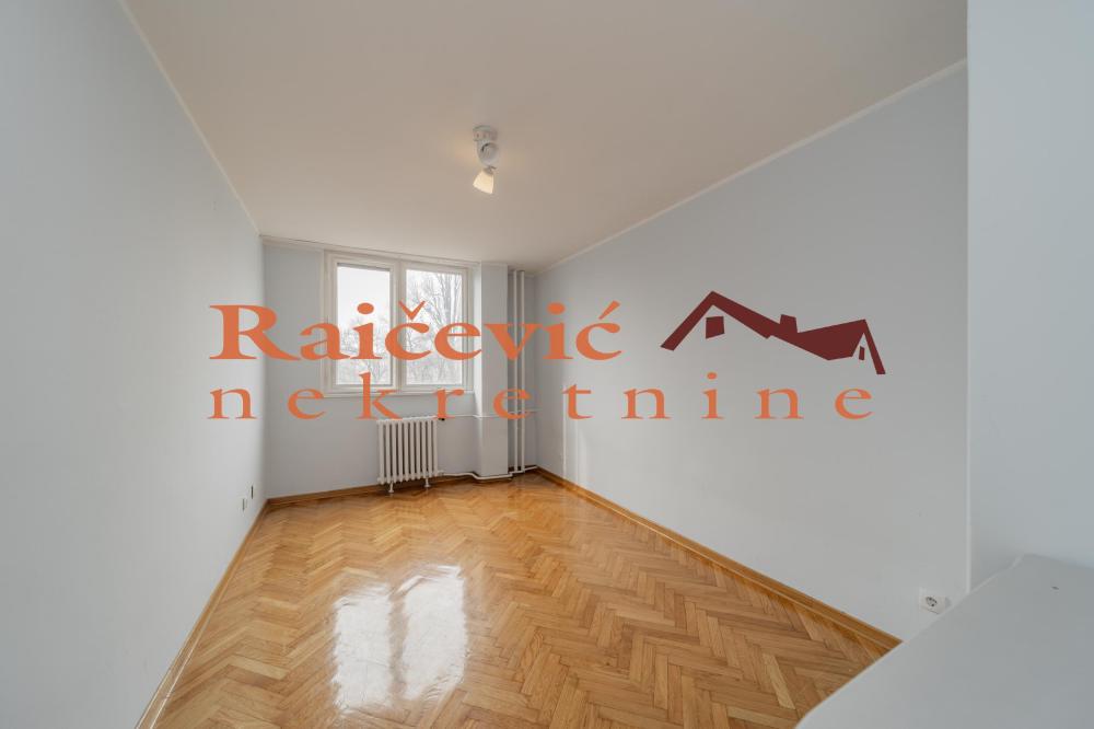 Slika 10 - Otona Zupancica, Trosoban stan na prodaju, 72m2, 254.000€