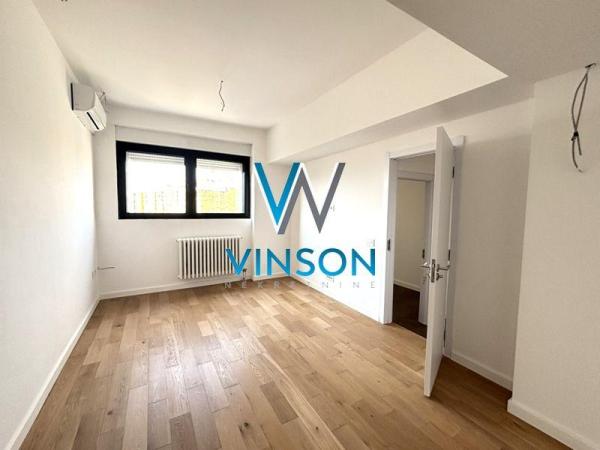 Slika 6 - Narodnog fronta, Četvoroiposoban stan na prodaju, 144m2, 370.800€