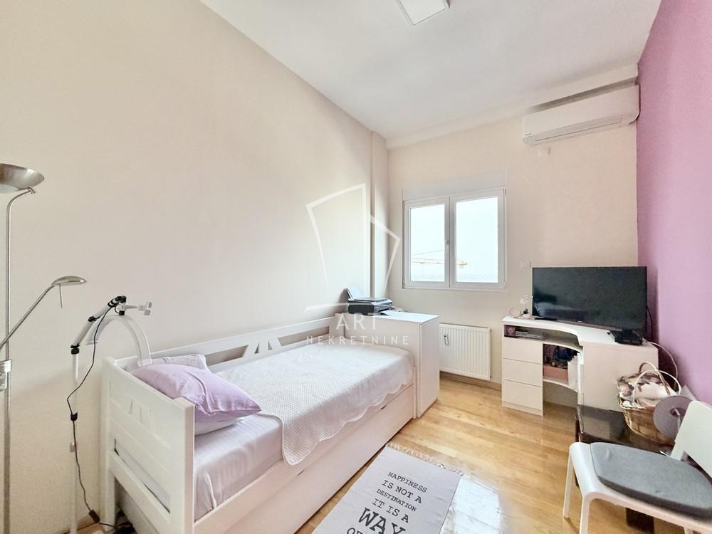 Slika 11 - Vojvode Micka Krstića, Četvorosoban stan na prodaju, 129m2, 520.000€