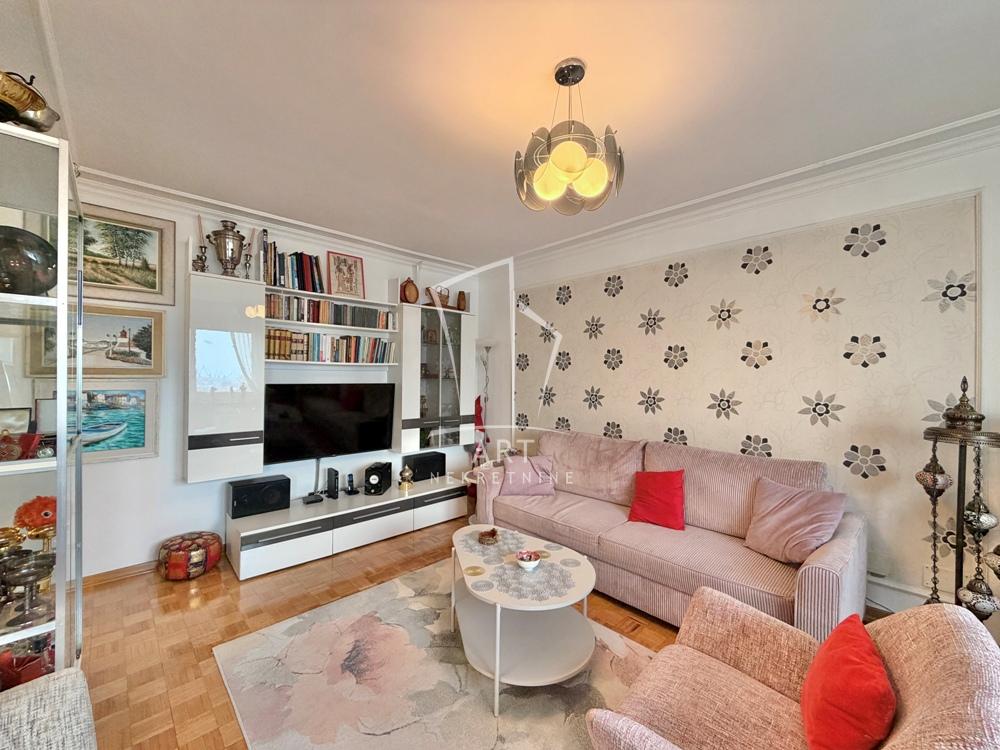 Slika 1 - Mike Alasa, Dvosoban stan za izdavanje, 60m2, 700€