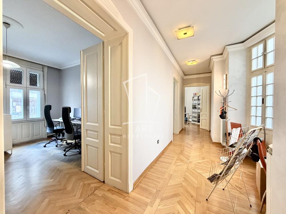 Slika 10 - Bulevar Despota Stefana,  Lokal za izdavanje, 130m2, 1.400€