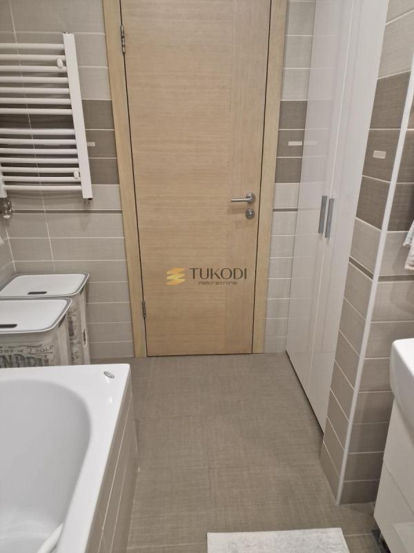 Slika 5 - Trosoban stan za izdavanje, 105m2, 1.250€