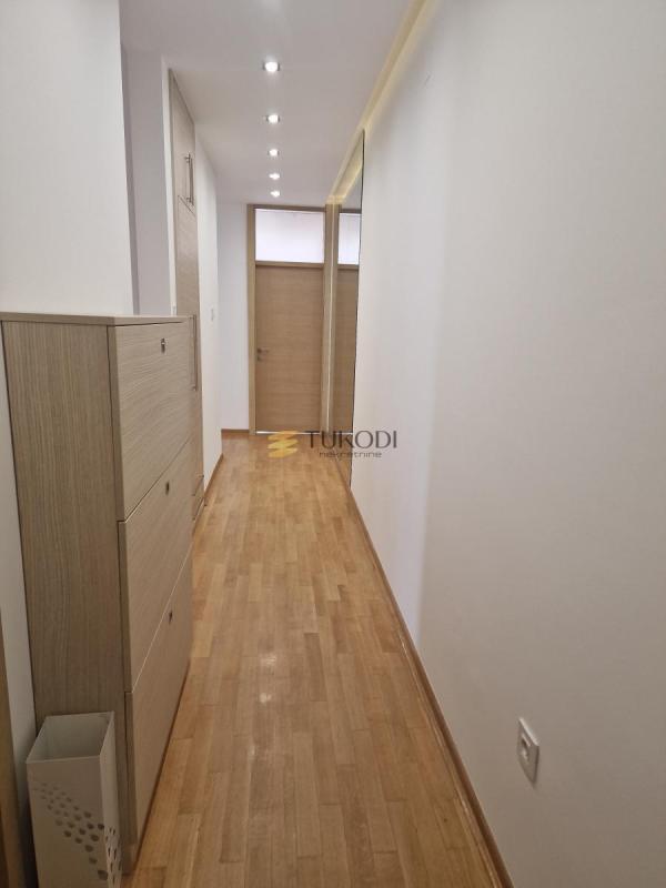 Slika 6 - Trosoban stan za izdavanje, 105m2, 1.250€