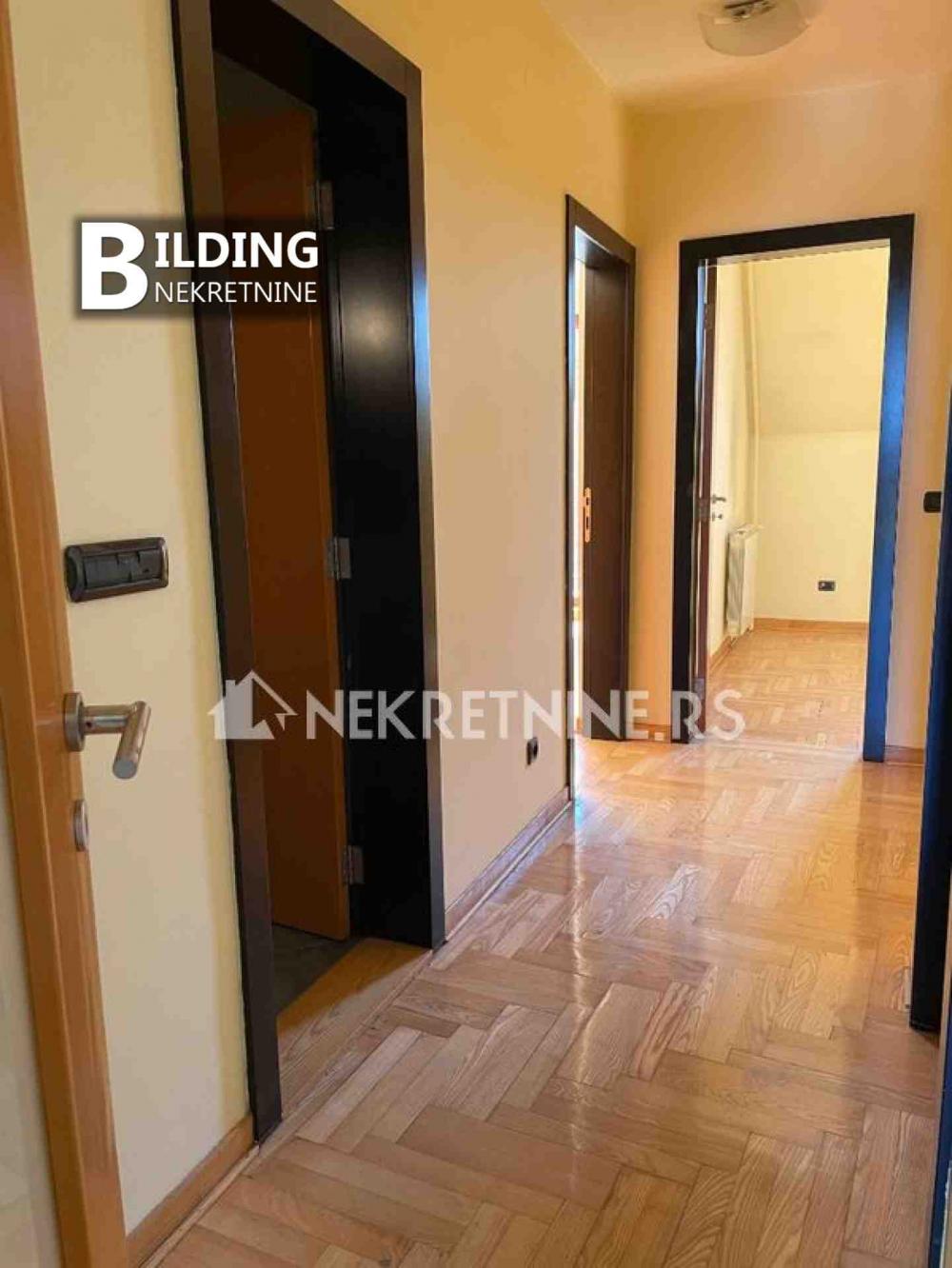 Slika 10 - Požarevačka, Petosoban stan za izdavanje, 207m2, 2.200€