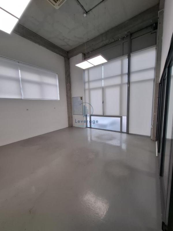 Slika 2 - Milutina Milankovića,  Lokal za izdavanje, 86m2, 1.548€