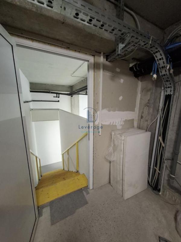 Slika 8 - Milutina Milankovića,  Lokal za izdavanje, 86m2, 1.548€