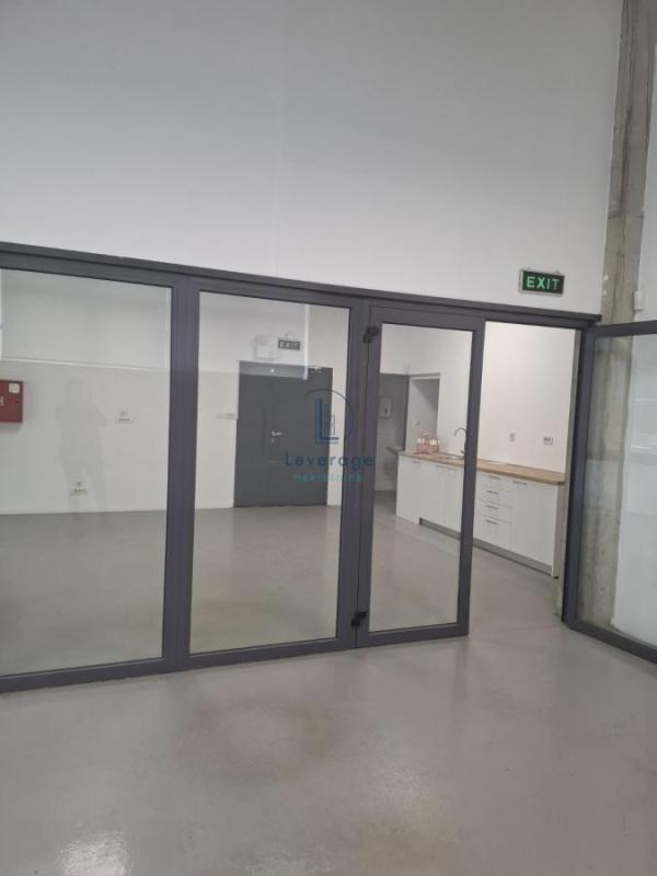 Slika 5 - Milutina Milankovića,  Lokal za izdavanje, 86m2, 1.548€