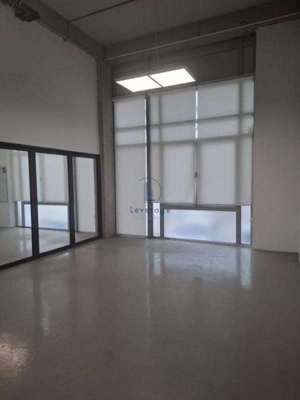 Slika 1 - Milutina Milankovića,  Lokal za izdavanje, 86m2, 1.548€