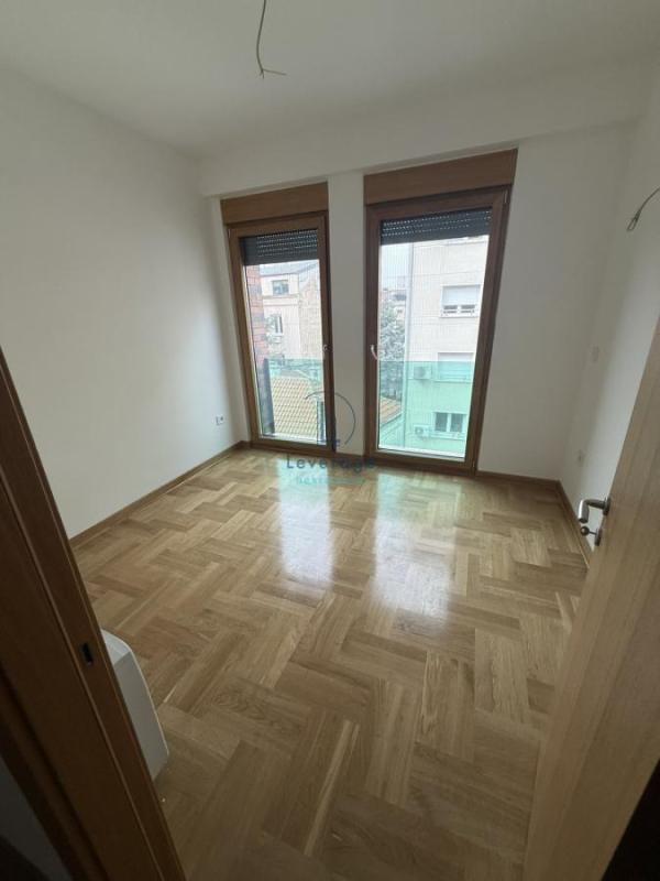 Slika 3 - Zahumska,  Lokal za izdavanje, 130m2, 2.000€