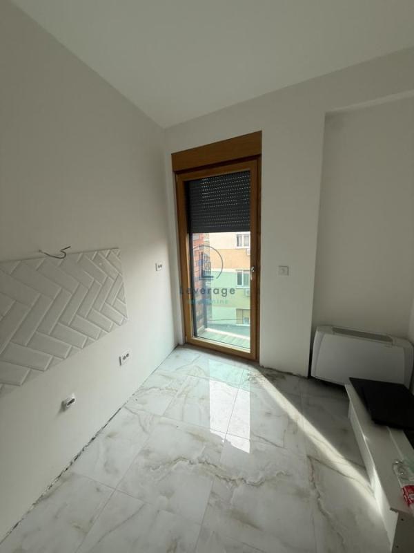 Slika 9 - Zahumska,  Lokal za izdavanje, 130m2, 2.000€