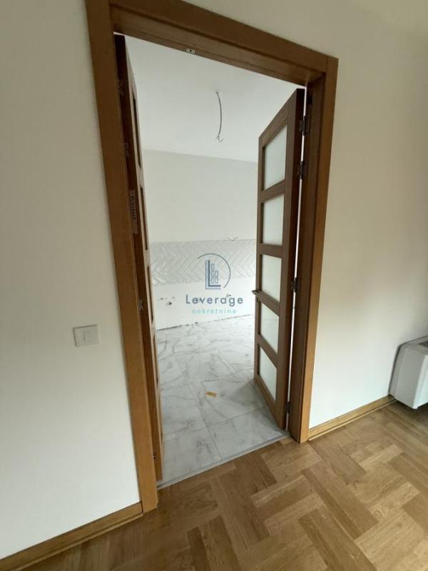 Slika 6 - Zahumska,  Lokal za izdavanje, 130m2, 2.000€