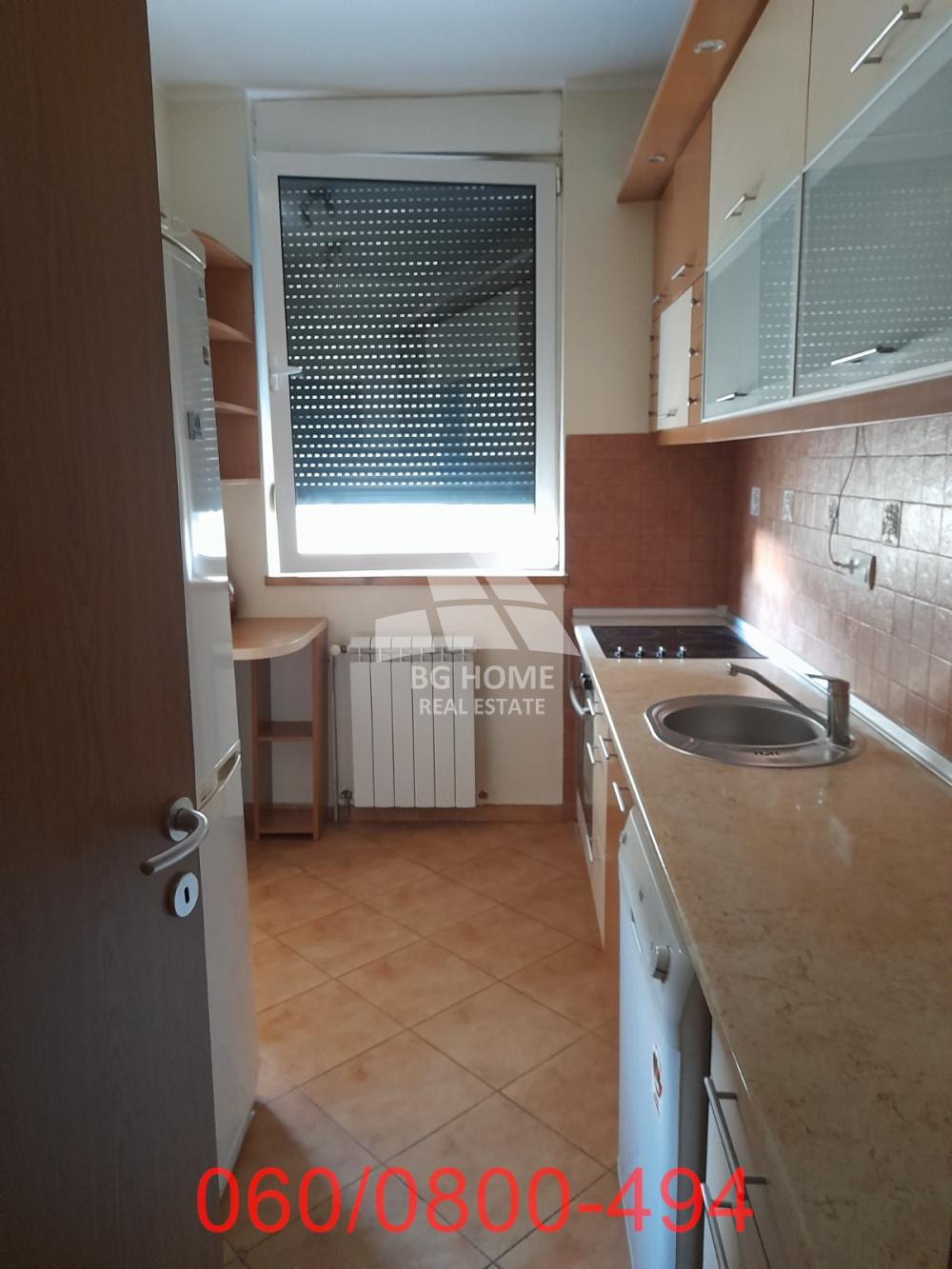 Slika 3 - Južni Bulevar, Trosoban stan za izdavanje, 80m2, 800€