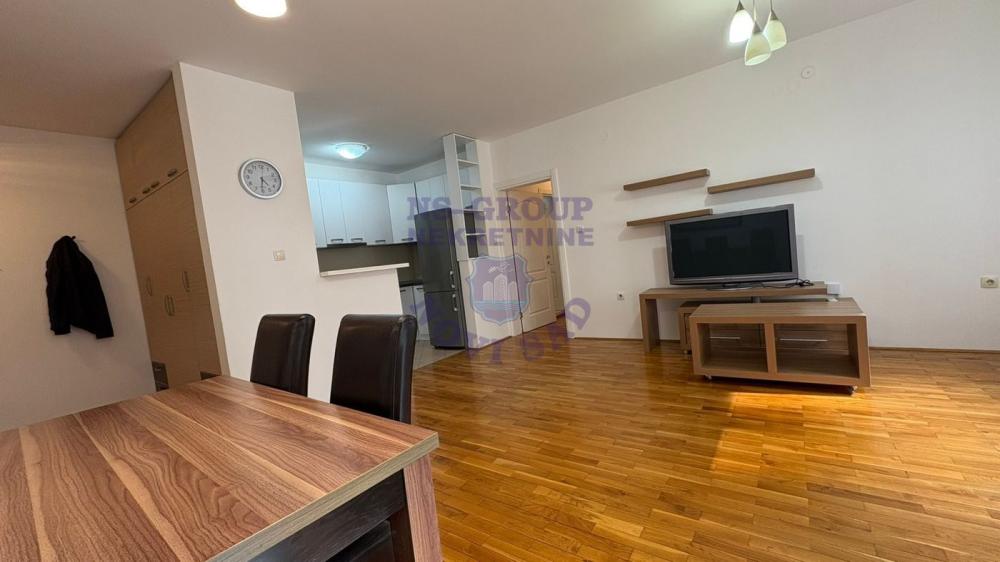 Slika 1 - Grbavica, Trosoban stan na prodaju, 75m2, 270.370€