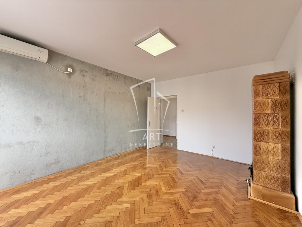 Slika 2 - Cara Dušana, Dvosoban stan na prodaju, 61m2, 289.000€