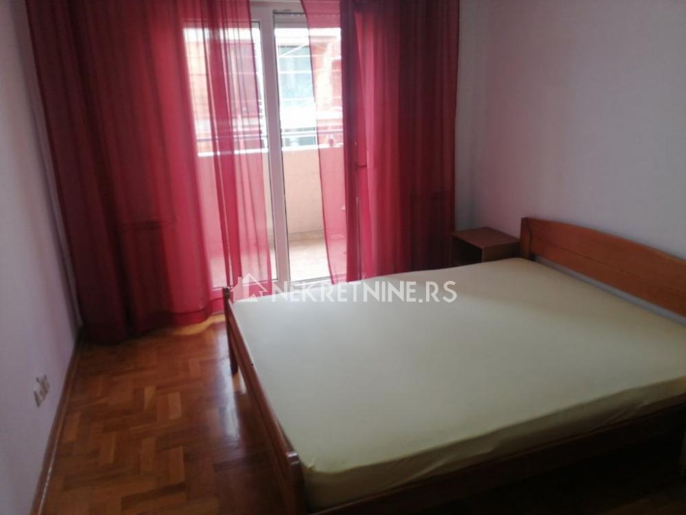 Slika 7 - Južni Bulevar, Trosoban stan za izdavanje, 60m2, 700€