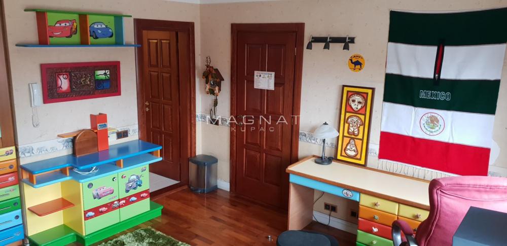 Slika 10 - Otona Župančiča, Petosoban stan za izdavanje, 200m2, 1.300€