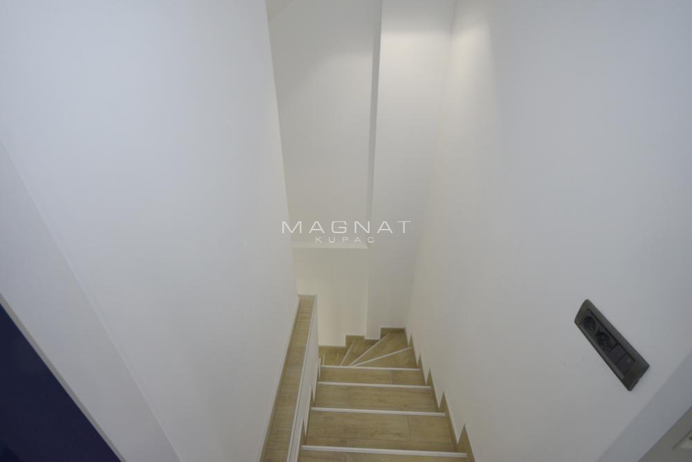 Slika 9 - Đevđelijska, Trosoban stan na prodaju, 155m2, 450.000€