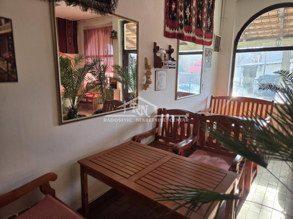 Glavna slika -Jumbina,  Lokal za izdavanje, 42m2, 400€