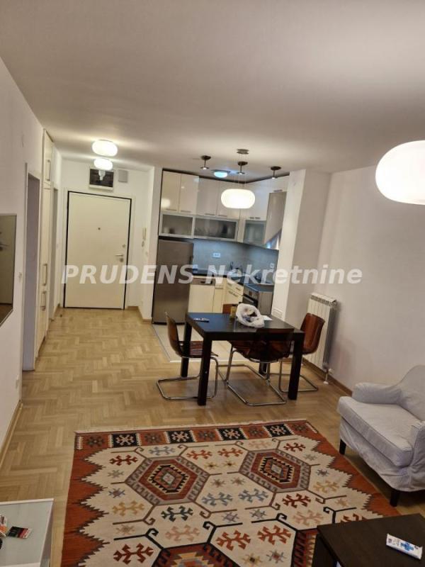 Slika 1 - Maksima Gorkog, Dvosoban stan za izdavanje, 50m2, 800€