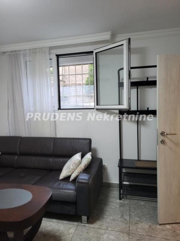 Slika 9 - Trosoban stan za izdavanje, 70m2, 700€