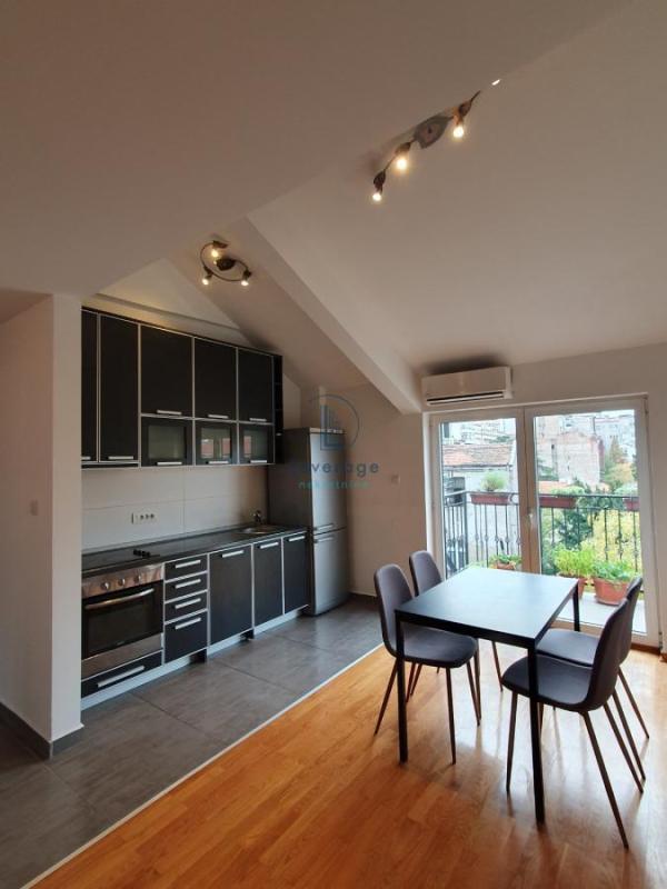 Slika 6 - Jelene Ćetković, Dvoiposoban stan na prodaju, 50m2, 330.000€