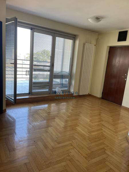 Slika 8 - Požarevačka,  Stan na prodaju, 207m2, 730.000€