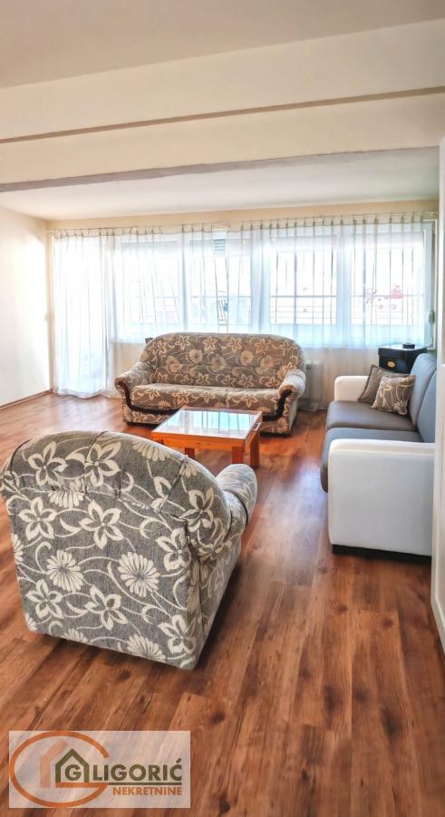 Glavna slika -Četvorosoban stan na prodaju, 112m2, 235.000€