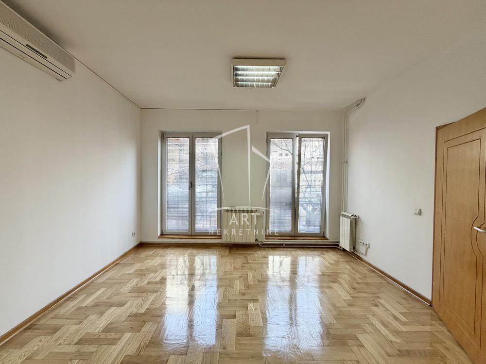 Slika 3 - Gavrila Principa,  Lokal za izdavanje, 380m2, 4.100€