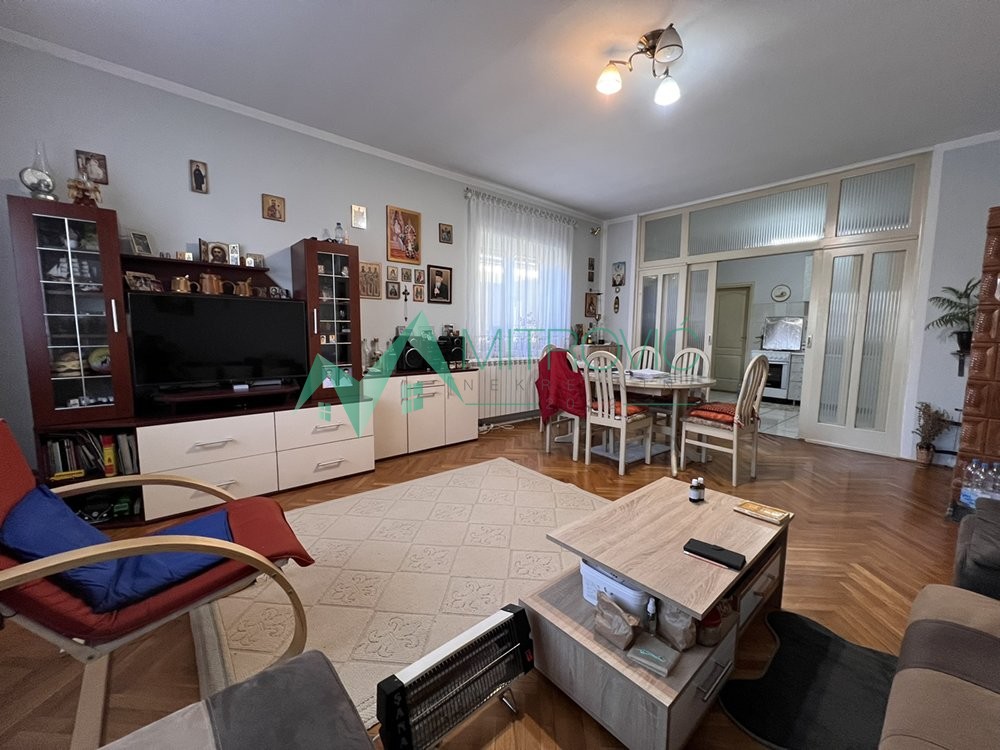 Slika 1 -  Kuća na prodaju, 159m2, 370.800€