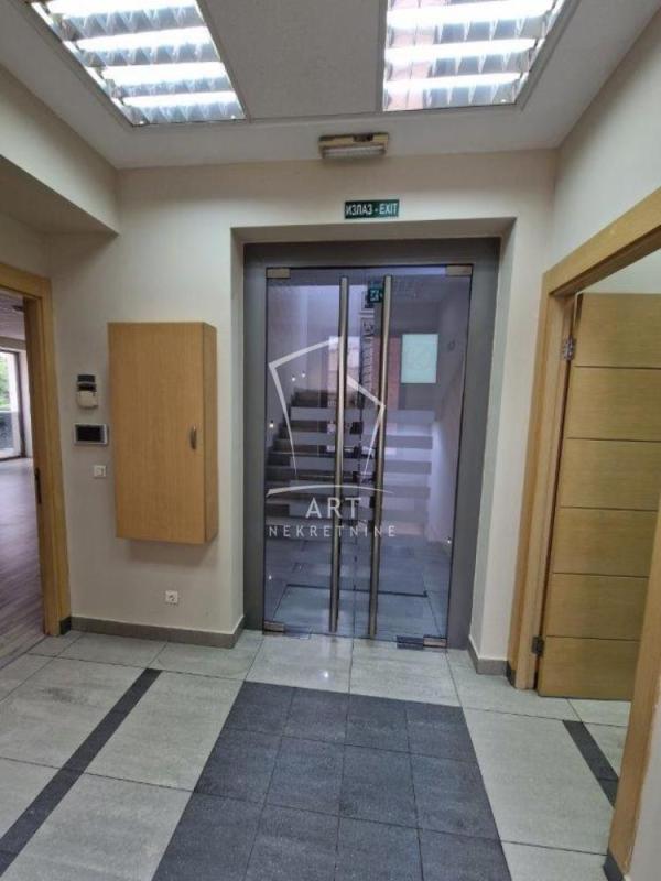 Slika 10 - Brankova,  Lokal za izdavanje, 179m2, 2.800€