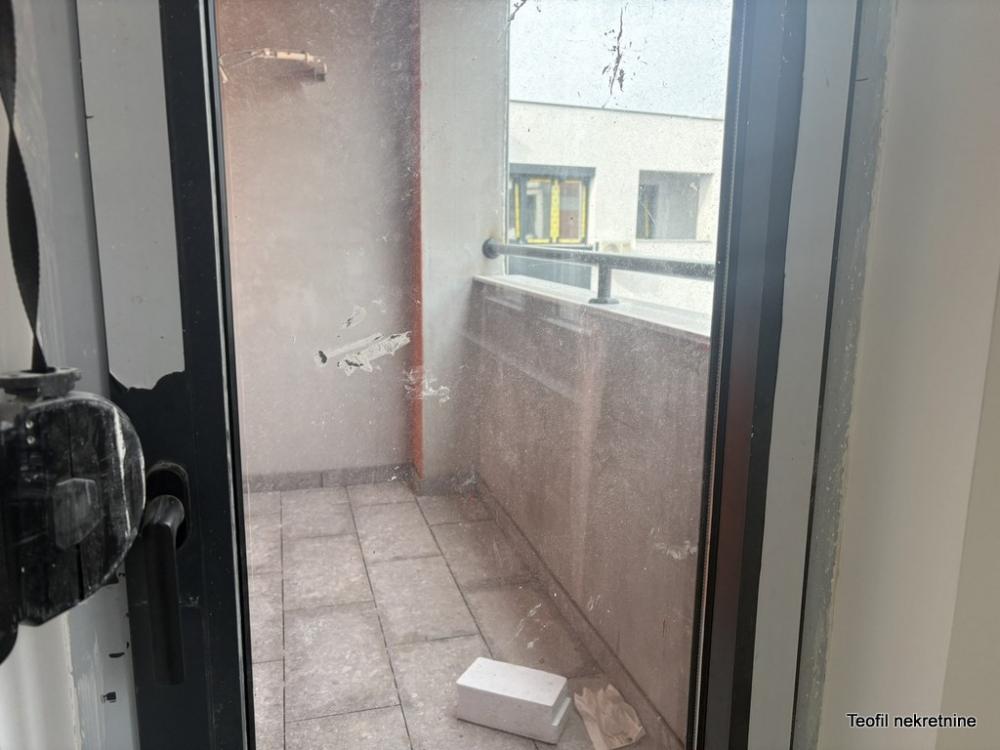 Slika 8 - Nine Kirsanove, Dvoiposoban stan na prodaju, 56m2, 125.000€