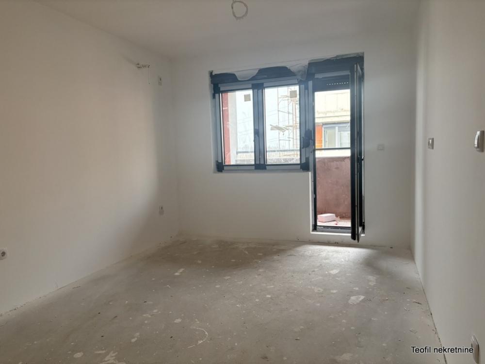 Glavna slika -Nine Kirsanove, Dvoiposoban stan na prodaju, 56m2, 125.000€