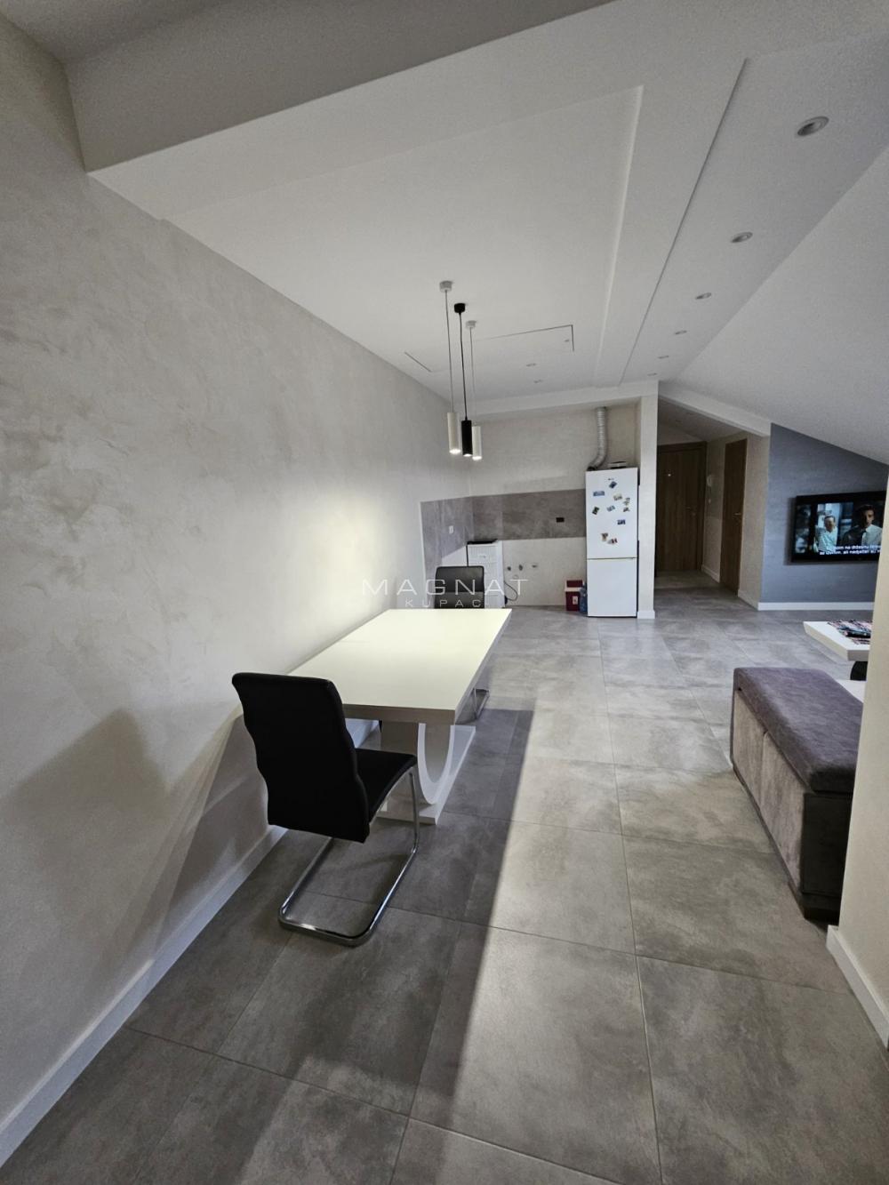 Slika 2 - Ugrinovački put, Trosoban stan na prodaju, 59m2, 159.000€