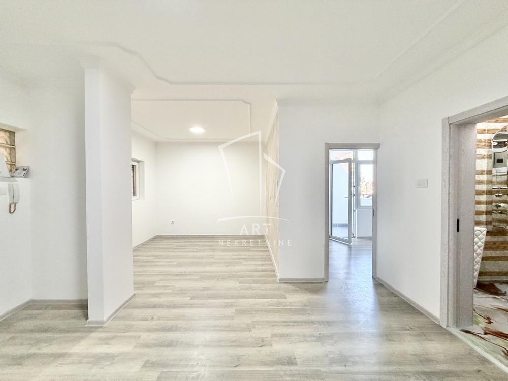 Glavna slika -Kostolačka, Jednoiposoban stan na prodaju, 42m2, 115.000€