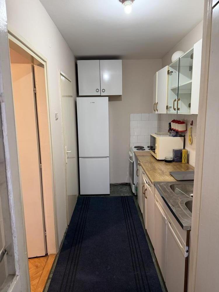 Slika 8 - Vojvode Misica 60, Trosoban stan za izdavanje, 80m2, 400€