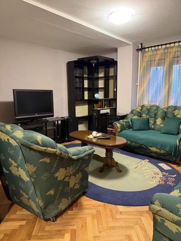 Slika 4 - Vojvode Misica 60, Trosoban stan za izdavanje, 80m2, 400€