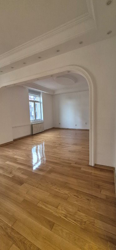 Slika 4 - Bulevar kralja Aleksandra,  Lokal za izdavanje, 144m2, 1.990€