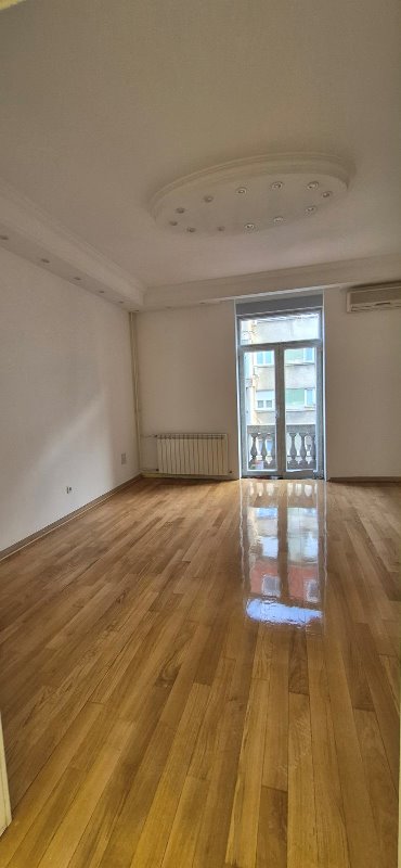 Slika 5 - Bulevar kralja Aleksandra,  Lokal za izdavanje, 144m2, 1.990€