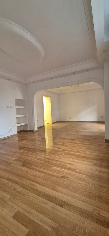 Slika 6 - Bulevar kralja Aleksandra,  Lokal za izdavanje, 144m2, 1.990€