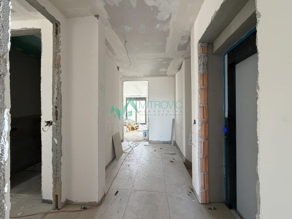 Slika 8 - Petosoban stan na prodaju, 253m2, 499.999€