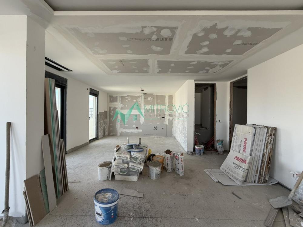 Slika 3 - Petosoban stan na prodaju, 253m2, 499.999€