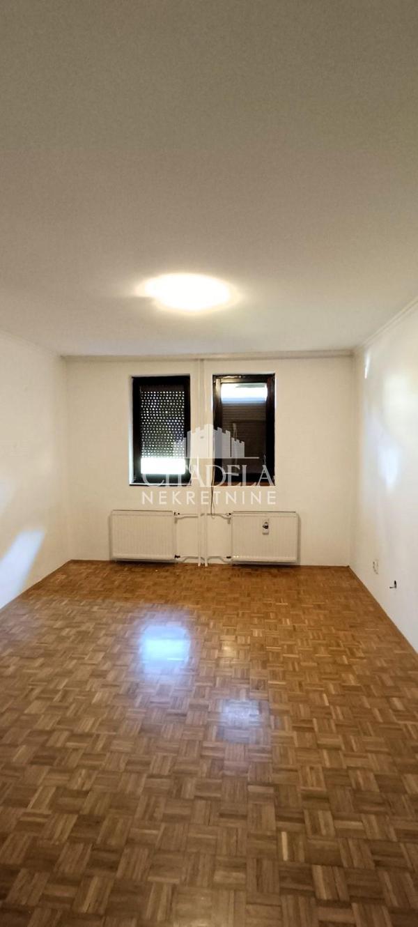 Glavna slika -Milana Bartoša, Jednoiposoban stan za izdavanje, 37m2, 250€