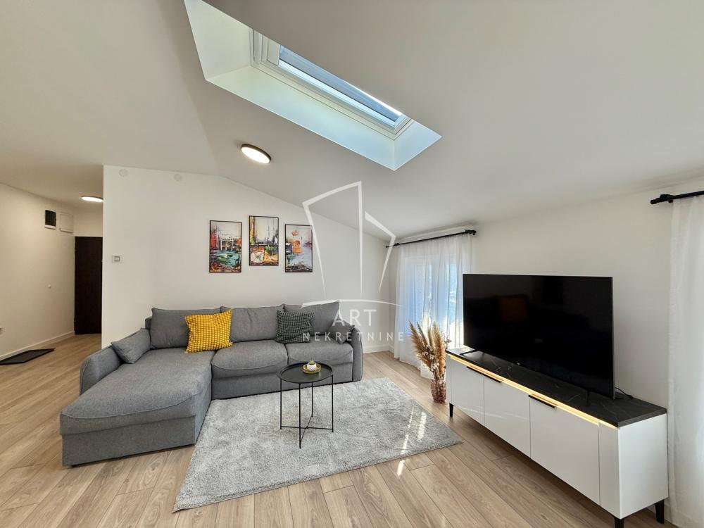 Slika 1 - Mirijevski Bulevar, Dvosoban stan za izdavanje, 55m2, 700€