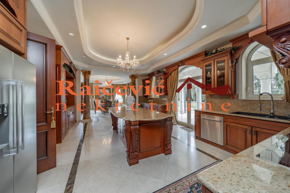 Slika 4 - Aleksandra Tirnanica Tirketa,  Kuća za izdavanje, 1118m2, 12.000€