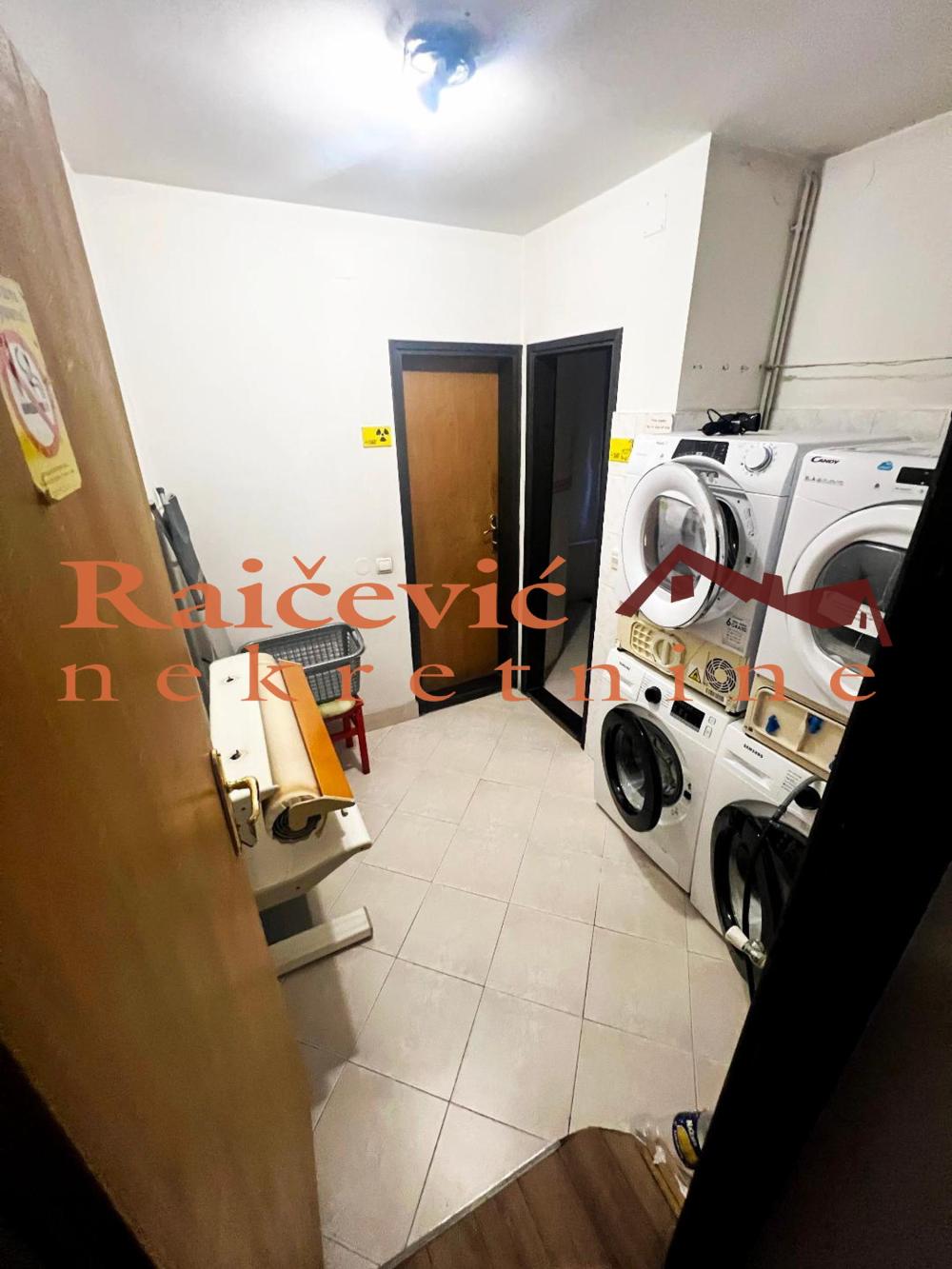 Slika 9 - Kneza Mihaila, Šestoiposoban stan na prodaju, 170m2, 888.000€