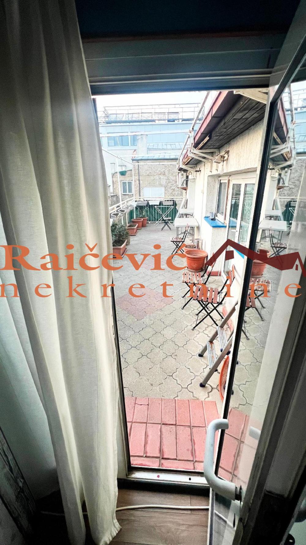 Slika 10 - Kneza Mihaila, Šestoiposoban stan na prodaju, 170m2, 888.000€