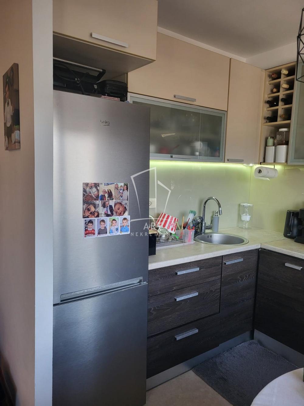 Slika 9 - Živka Davidovića, Trosoban stan na prodaju, 83m2, 250.000€