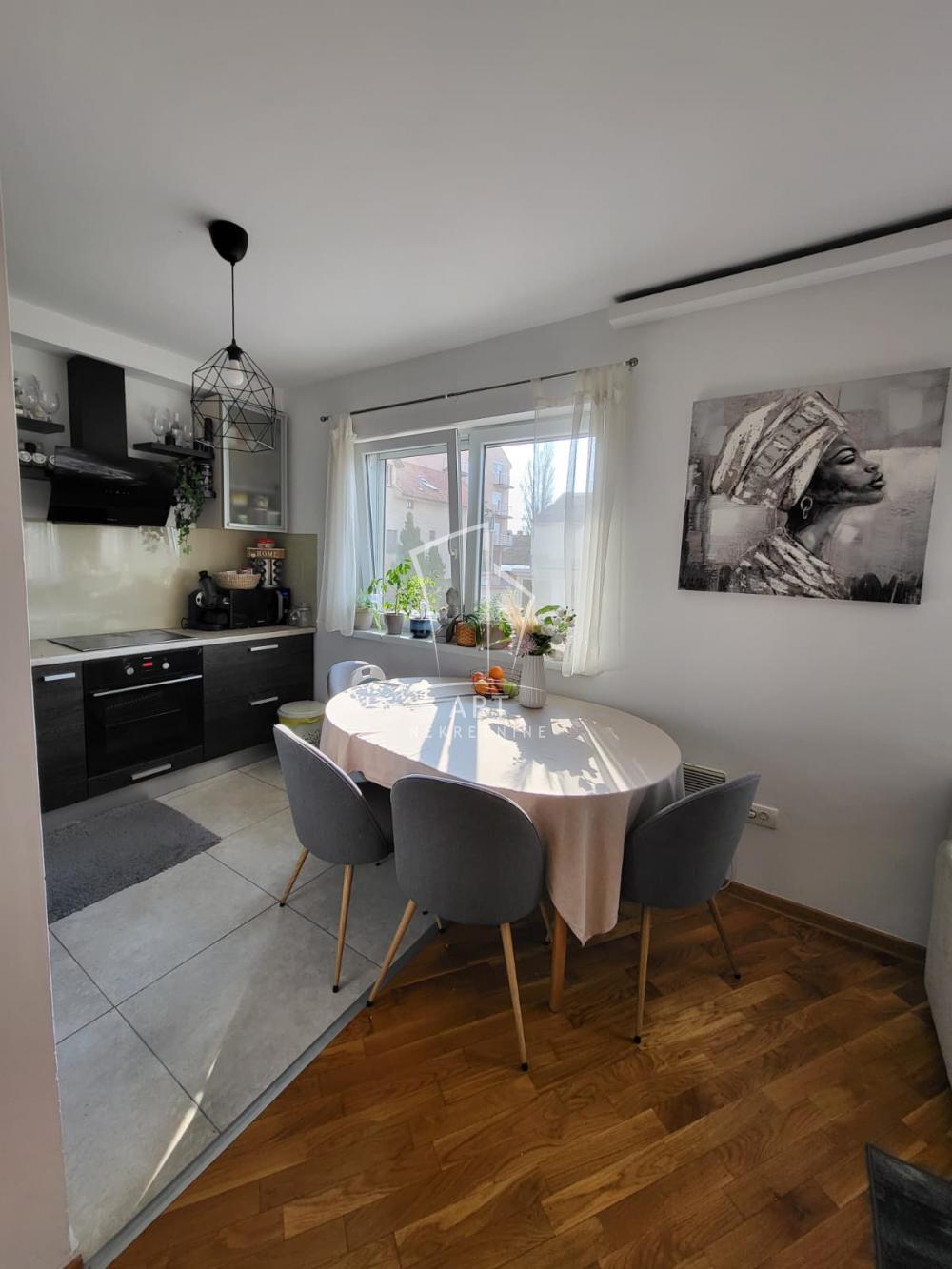 Slika 8 - Živka Davidovića, Trosoban stan na prodaju, 83m2, 250.000€